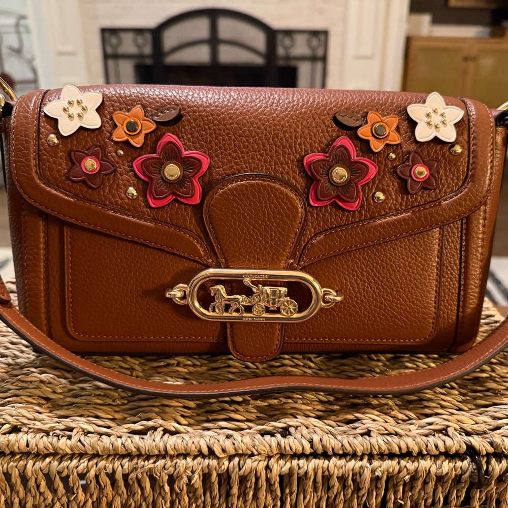 Coach Jade Shoulder Bag With Daisy Applique. EC! 🌼